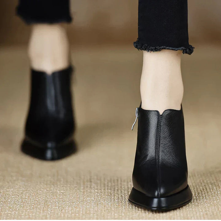 Giselle Platform Pumps