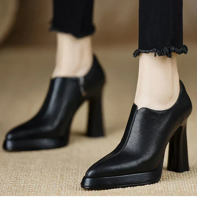 Giselle Platform Pumps