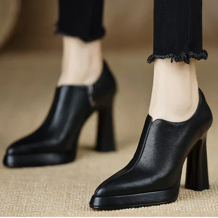 Giselle Platform Pumps