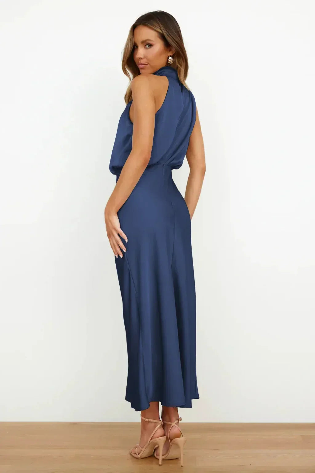 Seraphina Elegant and Flattering Dress