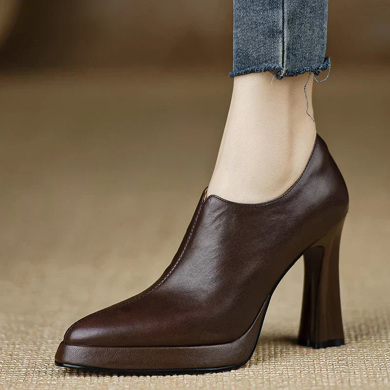 Giselle Platform Pumps