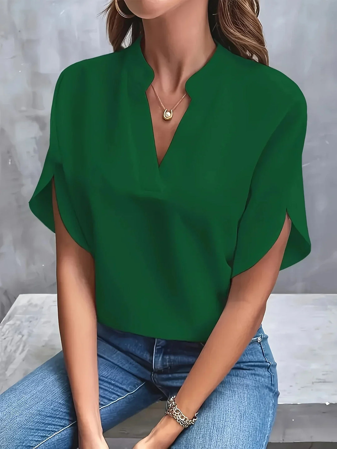 Vionelle Tailored V Neck Blouse