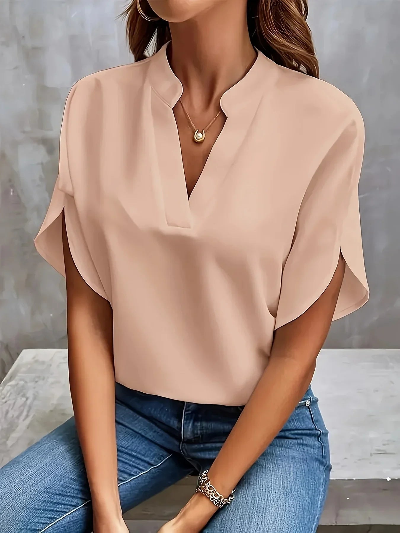 Vionelle Tailored V Neck Blouse