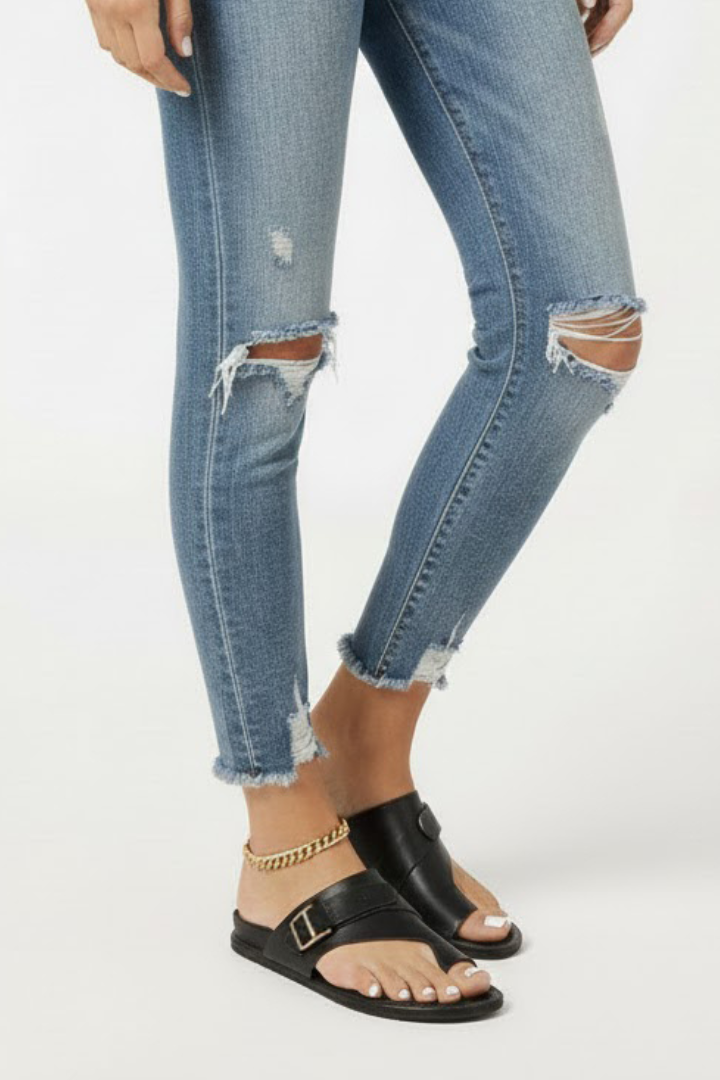 Madeline Summer Sandals with Buckle Finish